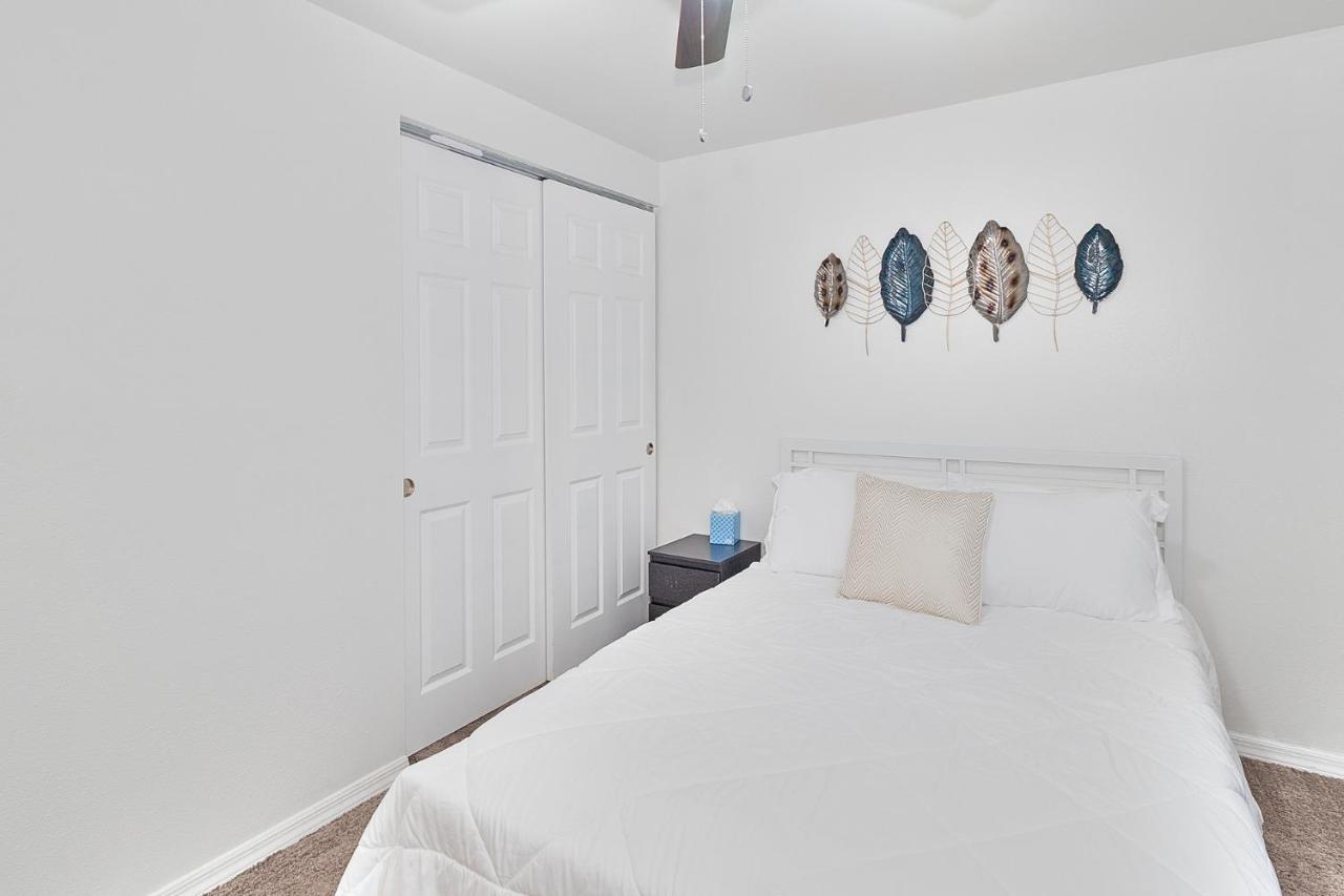 4-Bedroom Comfort Ybor City, Close To Everything Тампа Экстерьер фото